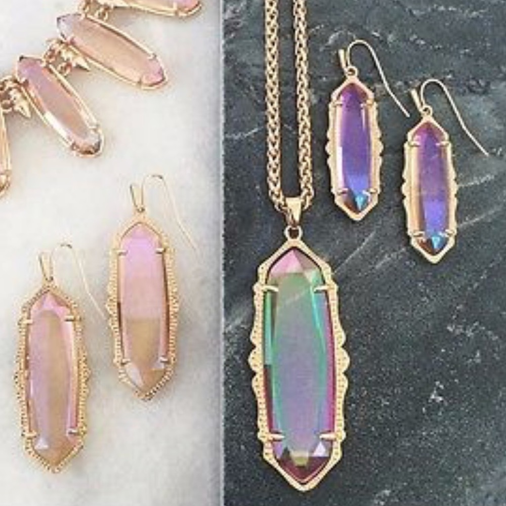 ISO Kendra Scott Peach Iridescent Frances!