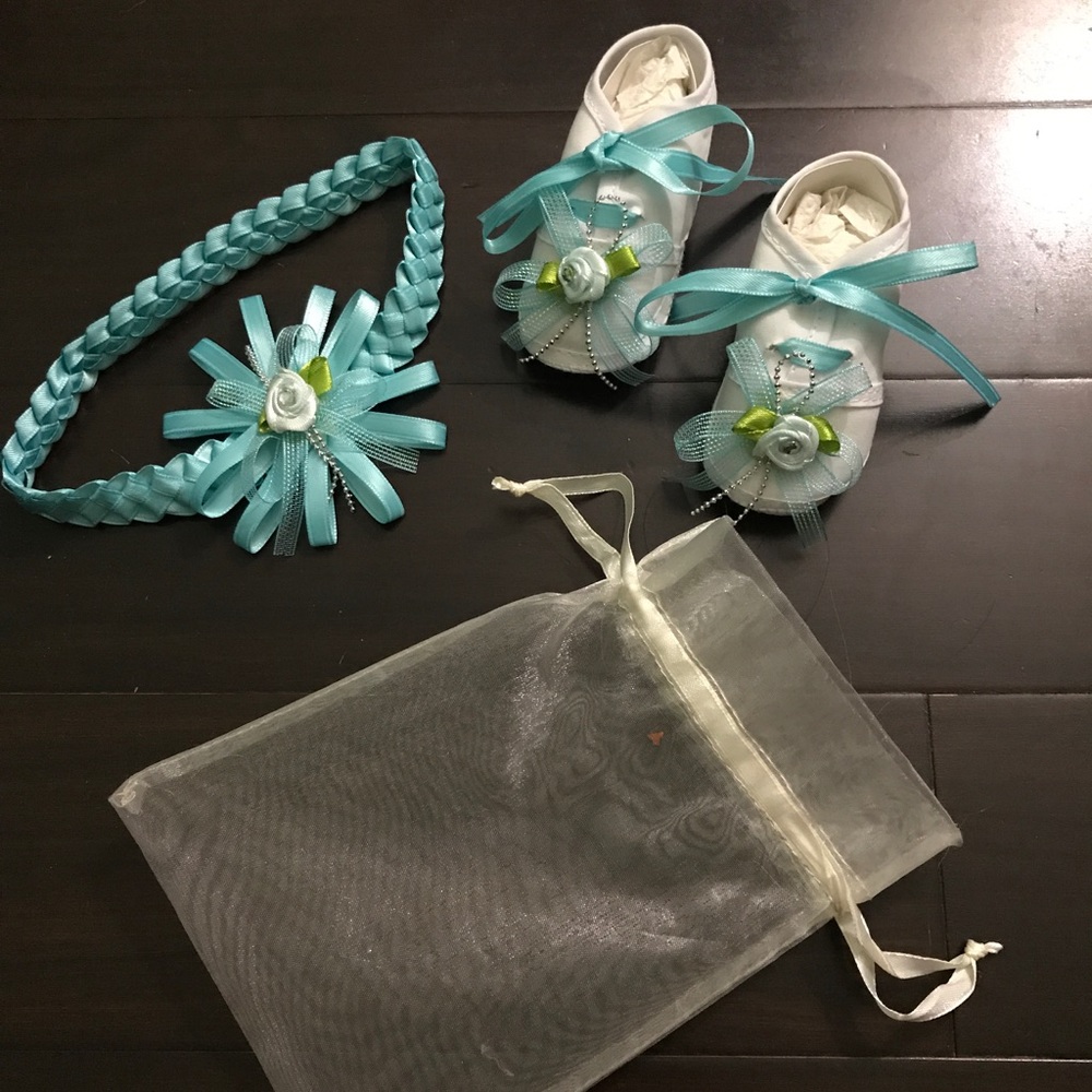 Handmade infant baby girl crib shoes set