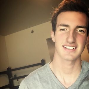 Meet your Posher, Adam