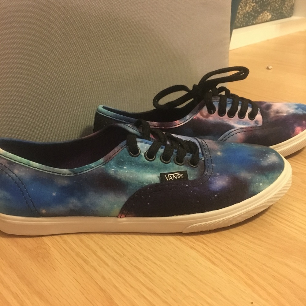 Galaxy vans (like new)