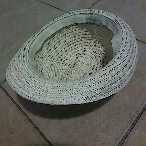 Fashionable straw like hat PRICE DROPPED - Picture 4 of 4