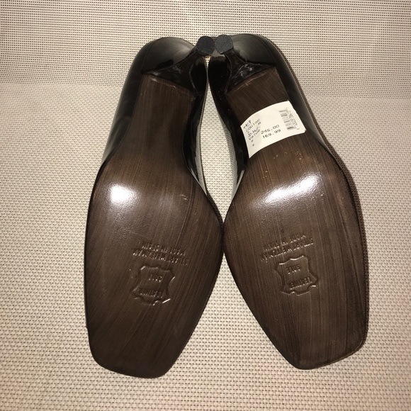 Stuart Whitman pumps - Picture 3 of 4