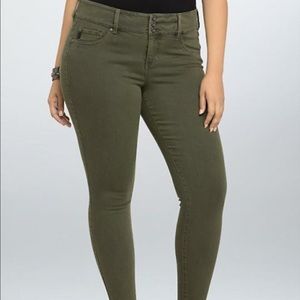 Torrid NWT Size 24 Olive Denim Leggings
