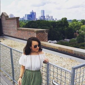 Meet your Posher, Chloe