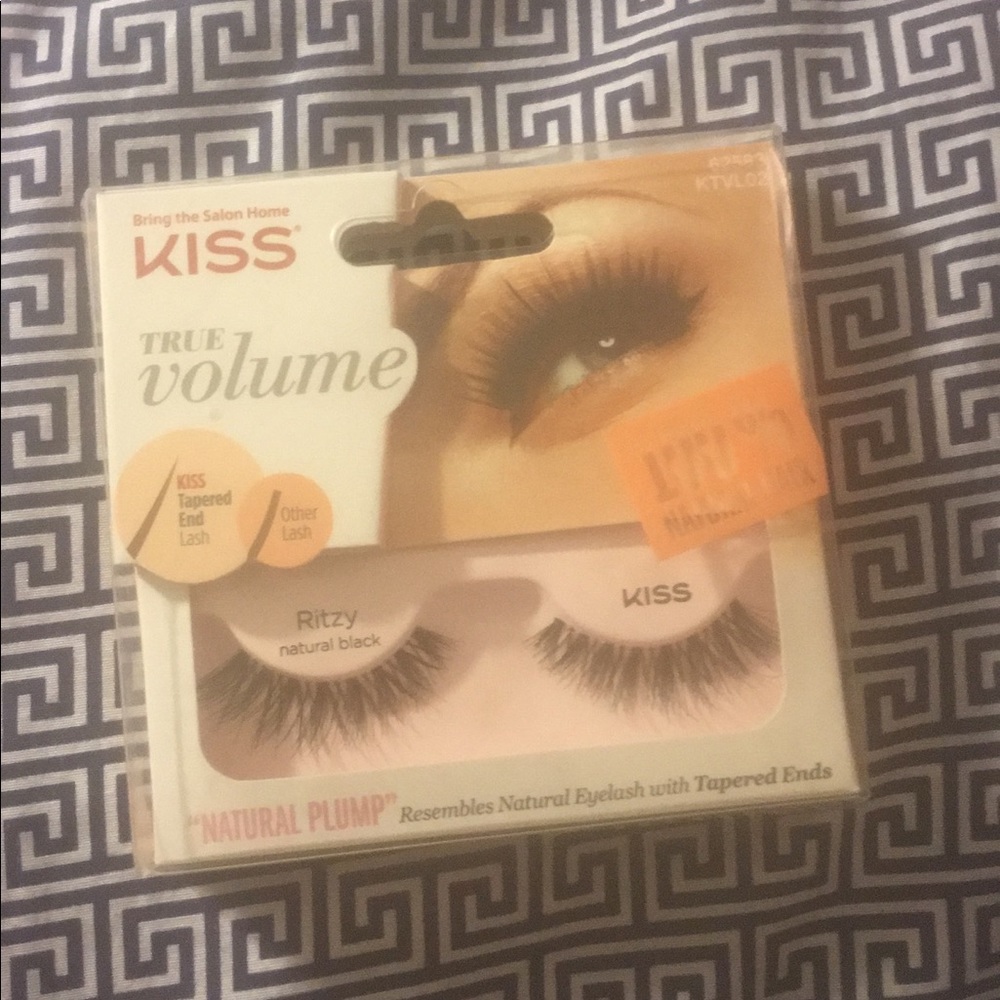 False lashes