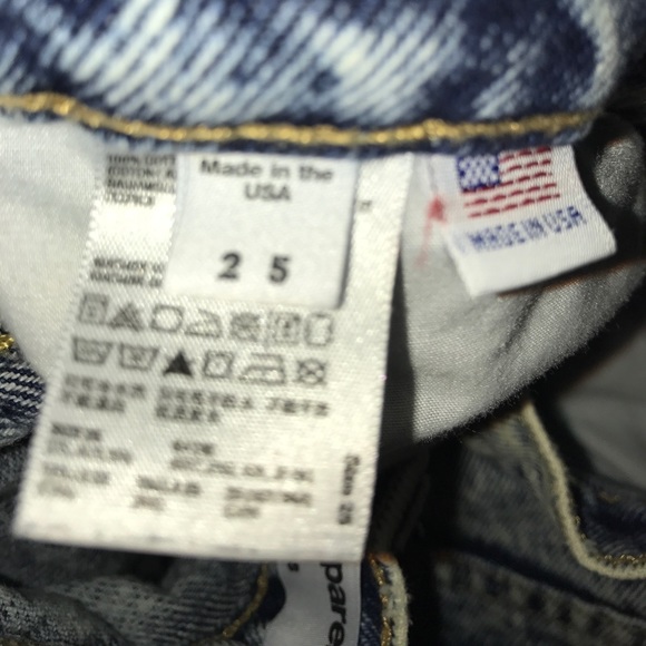 High Waisted Denim Shorts - Picture 3 of 3