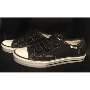 Unisex Velcro Black and White Vans
