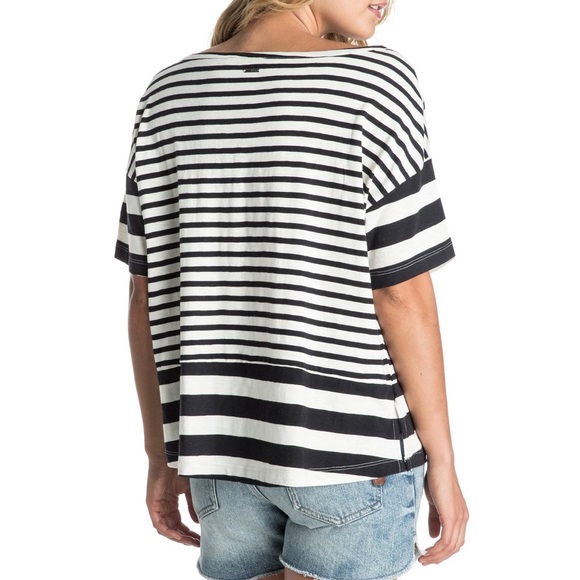 🆕ROXY THE CODFATHER TOP TEE - Picture 4 of 6