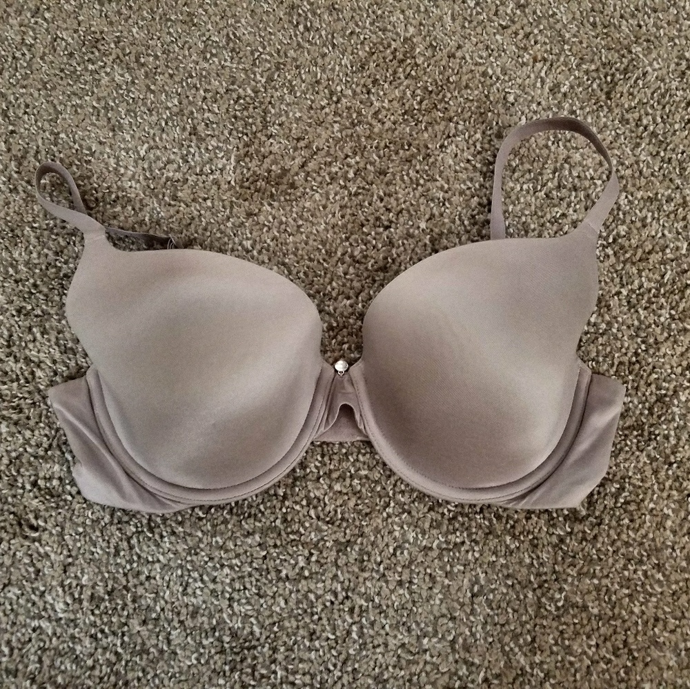 💜VS Nude 34D Lined Demi