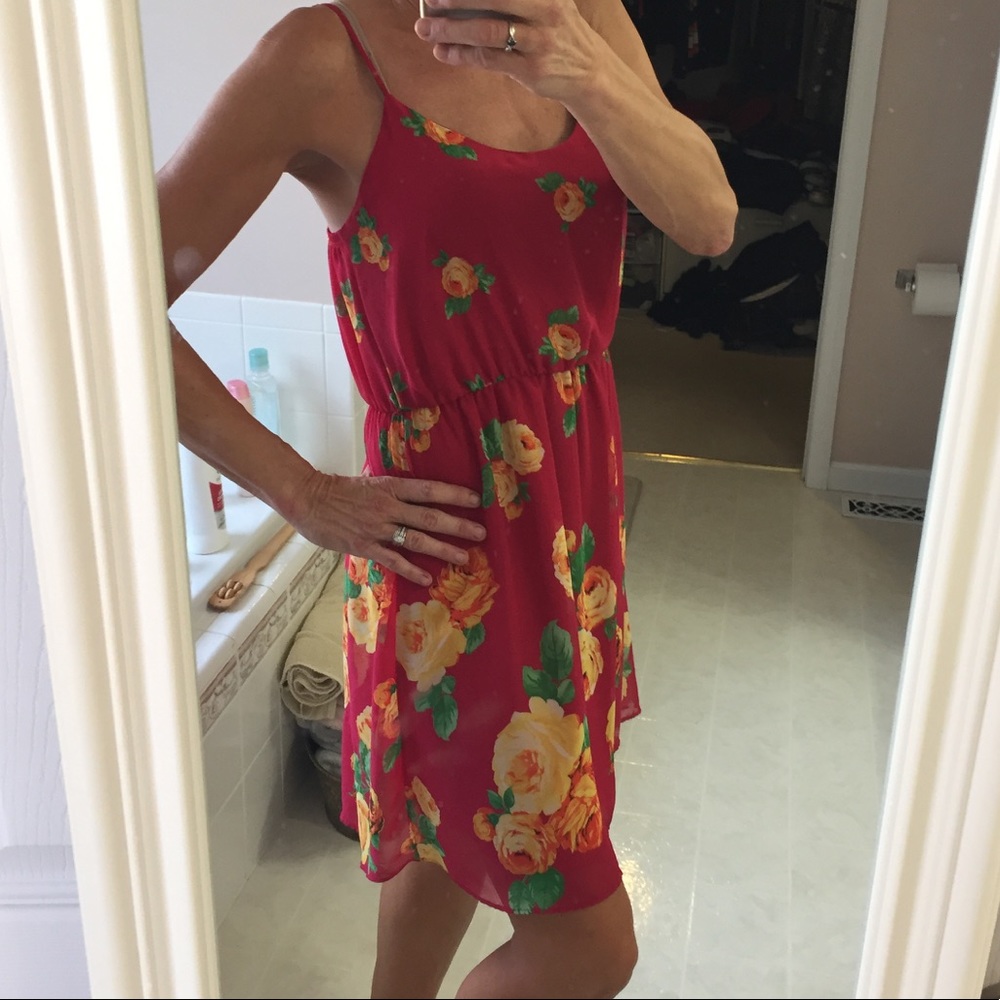 CHARMING CHARLIE DARLING FLORAL DRESS