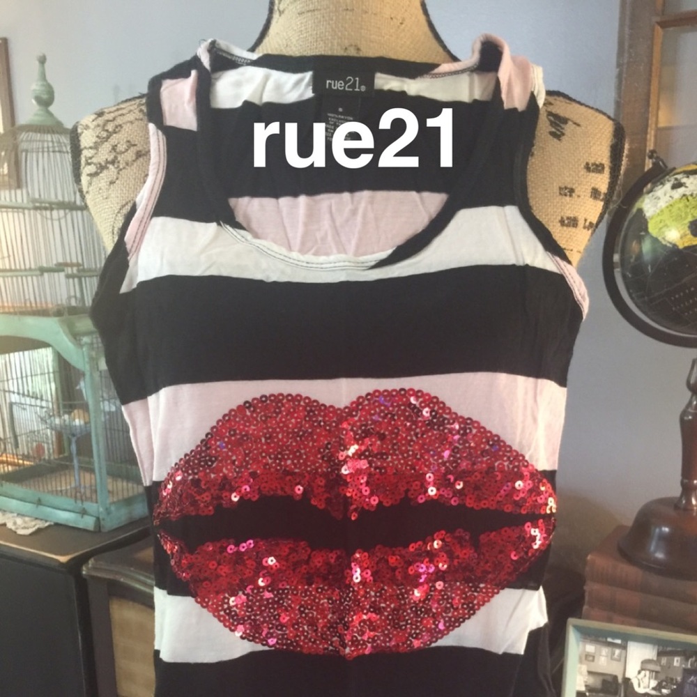 Rue21 Junior's Tank Top
