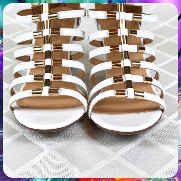 NEW White Low-Heel Strappy Gladiator Sandals - Picture 3 of 8