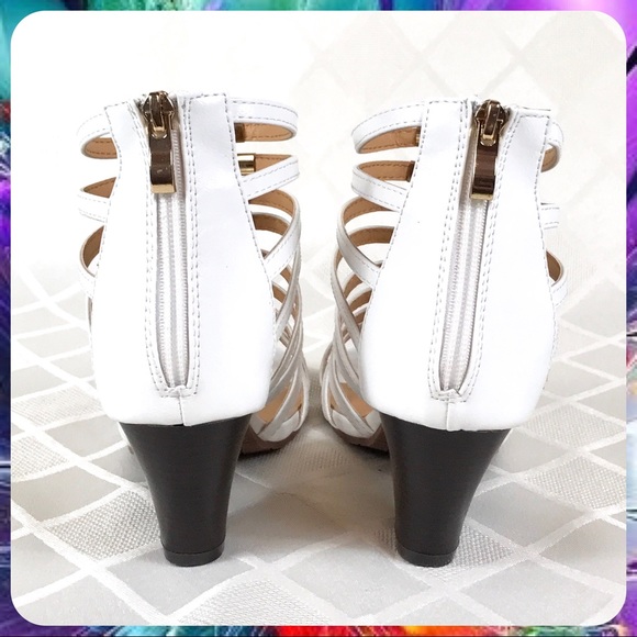 NEW White Low-Heel Strappy Gladiator Sandals - Picture 6 of 8