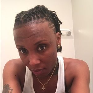 Meet your Posher, Brittney