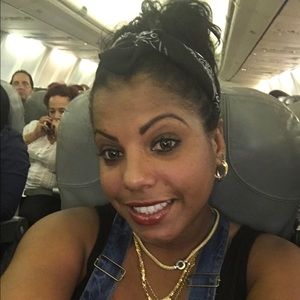 Meet your Posher, Lorena