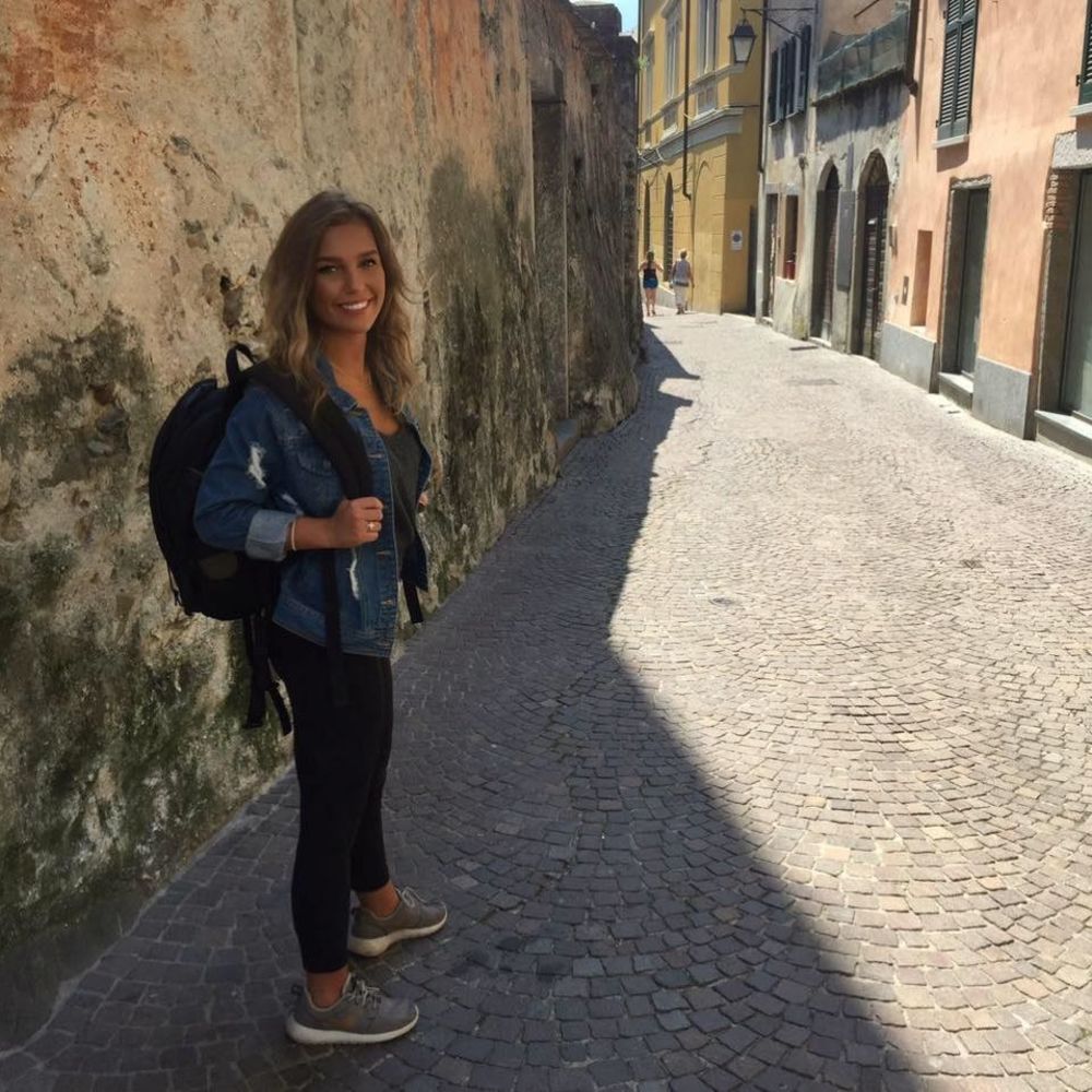 Meet your Posher, Kaela