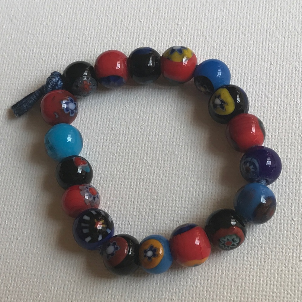 cute big bead bracelet - Picture 2 of 3