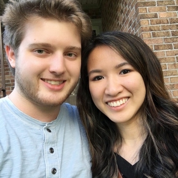 Poshmark Ambassador 🌻 Fast shipping! - Picture 2 of 3