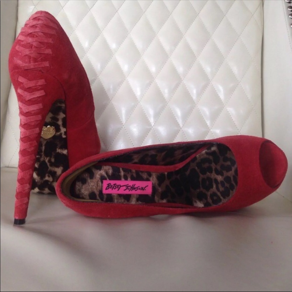 New Betsey Johnson Red Suede Heels -Sz 8