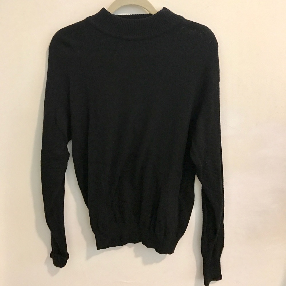 Brandy Melville black long sleeve sweater