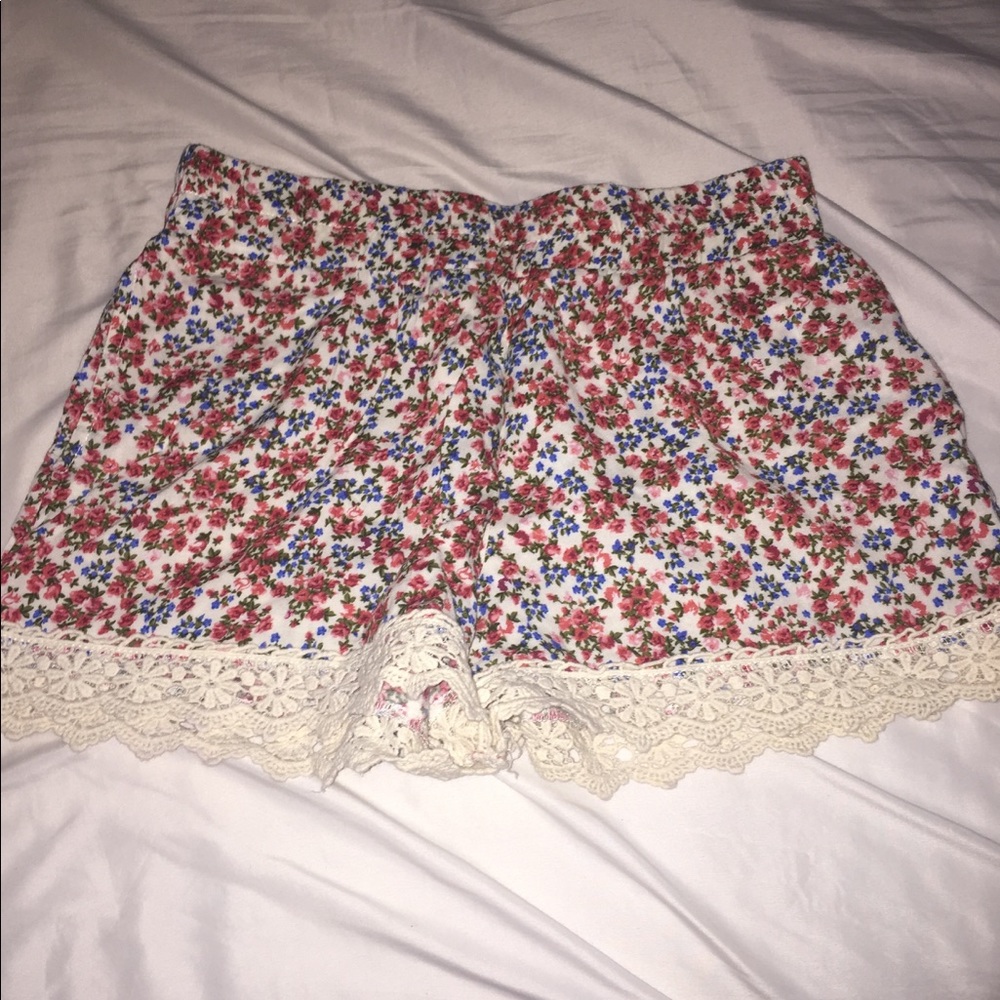 Pac Sun floral shorts!
