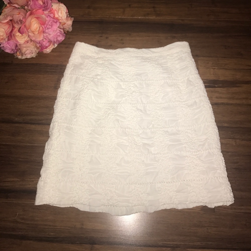 Lace skirt