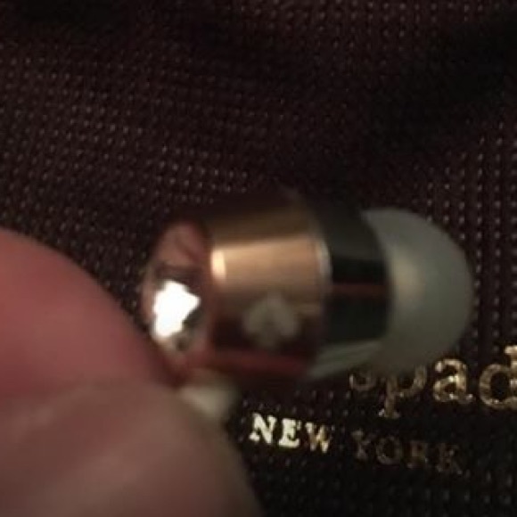 🆕Kate Spade rose gold earbuds with case - Picture 2 of 3