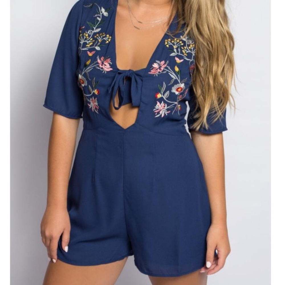 Super cute Navy Romper!!