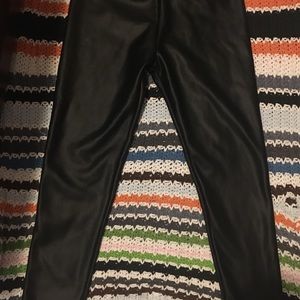 Leatherish type leggings