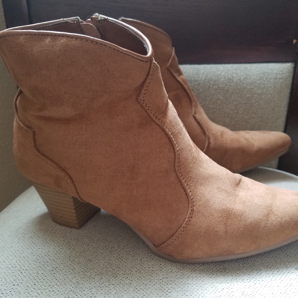Qupid ankle boots