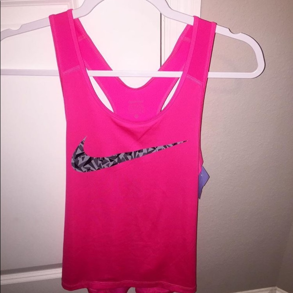 Nike tank