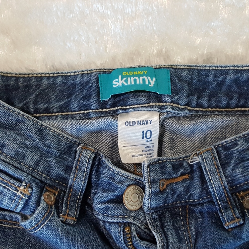 Old Navy skinny jeans - Picture 2 of 3