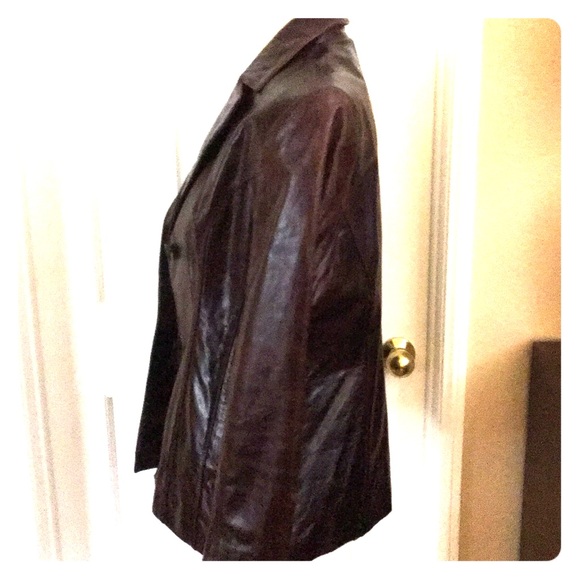 Wilson's Dark Chocolate Brown Leather - Picture 5 of 6