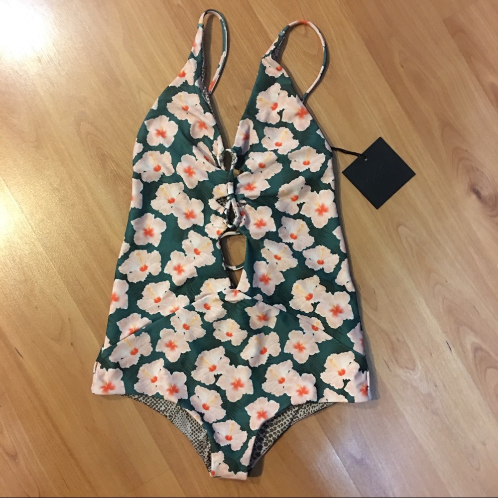 ⬇️Acacia Kokomo $200🅿️🅿️ only