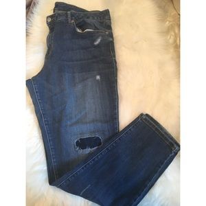 Distressed Boyfriend Jeans Size 16