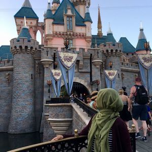 Meet your Posher, Itrat