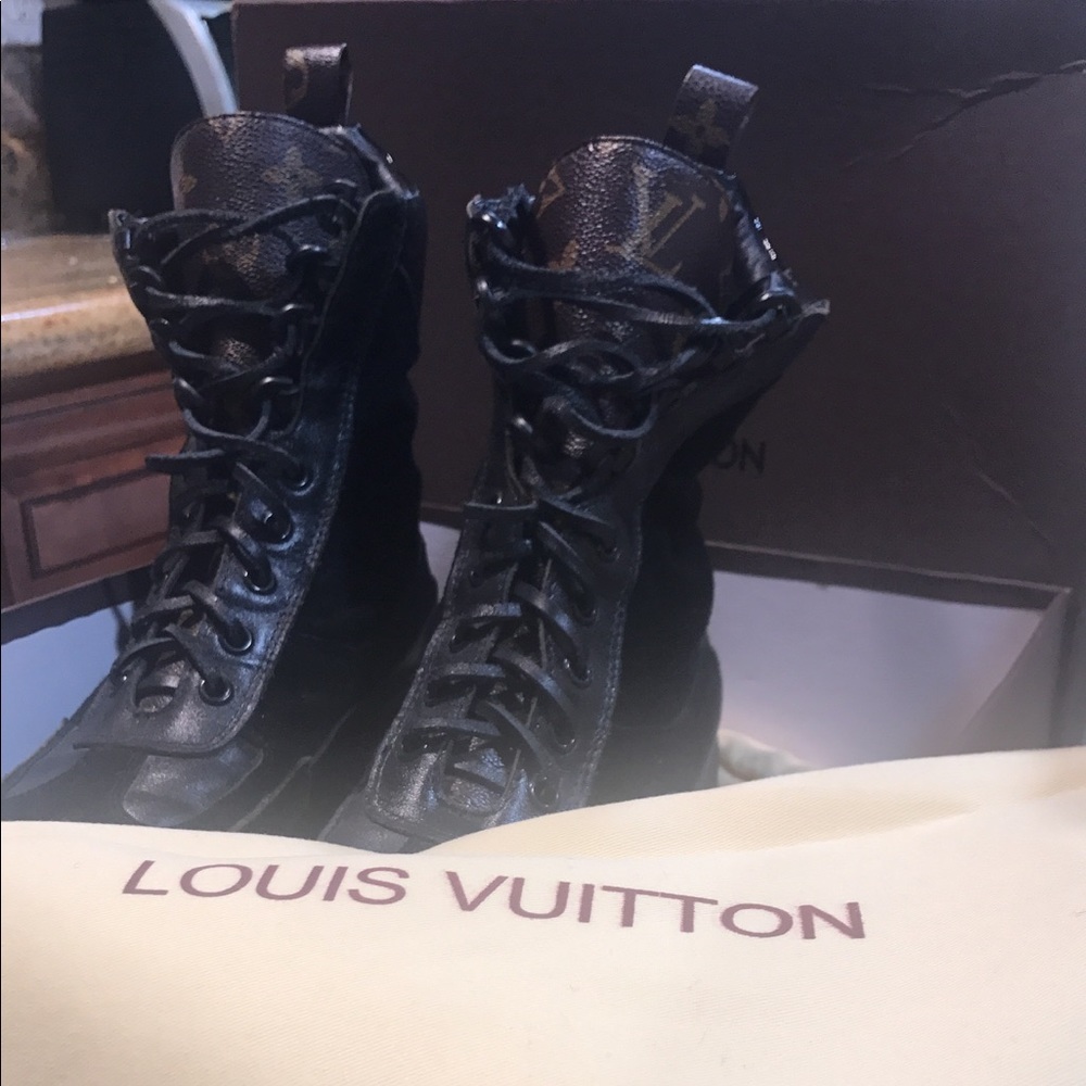 SOLD Louis Vuitton platform desert boots