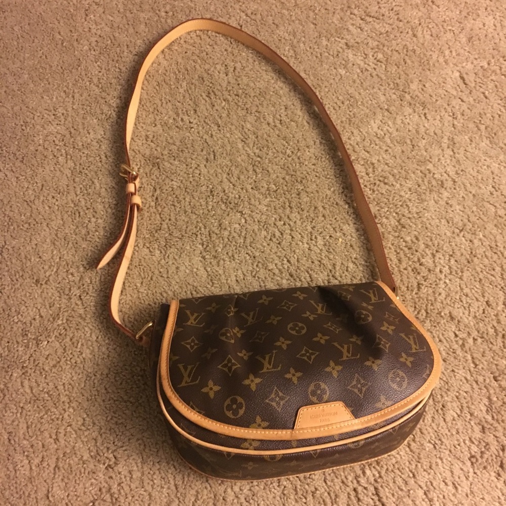 Louis Vuitton purse