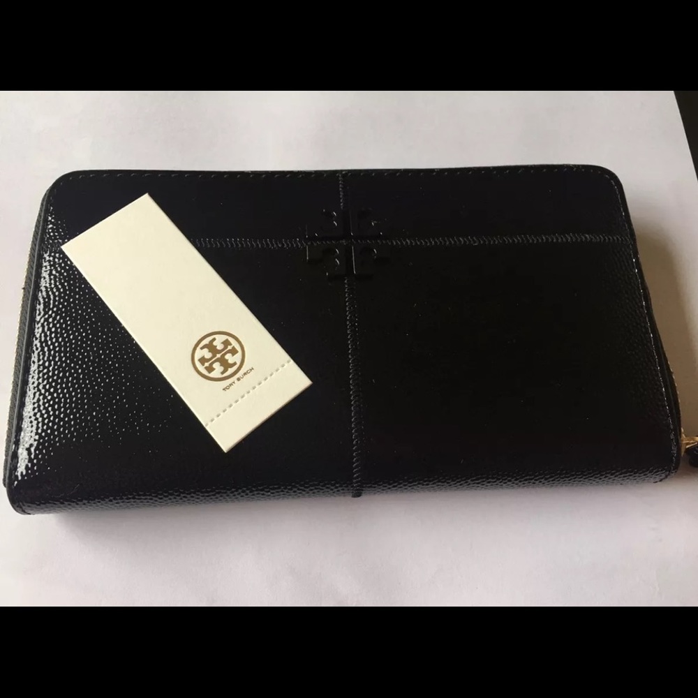 N-E-W Tory Burch Ivy Patent continental wallet