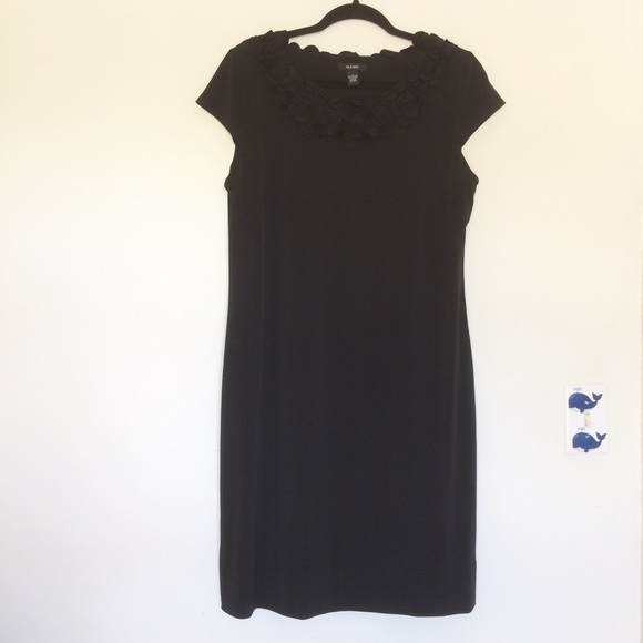 Alfani Dresses & Skirts - Alfani Cap Sleeve Ruffled Black Dress