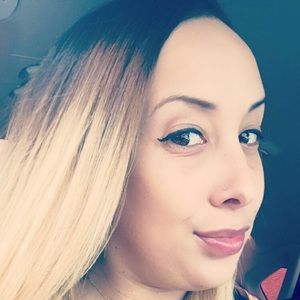 Meet your Posher, Tenicia