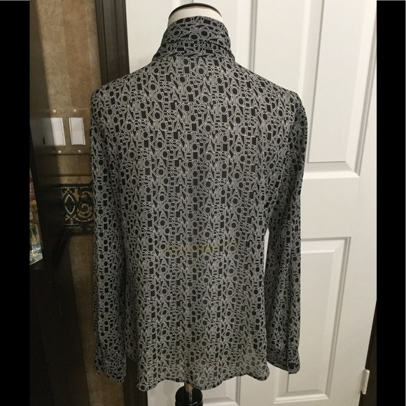 Michael Kors blouse - Picture 7 of 8
