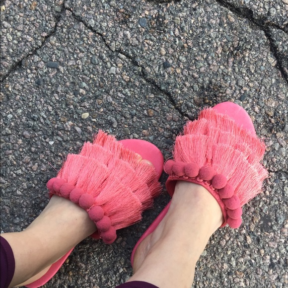 Pom Pom tassel slipper  sandal - Picture 2 of 7
