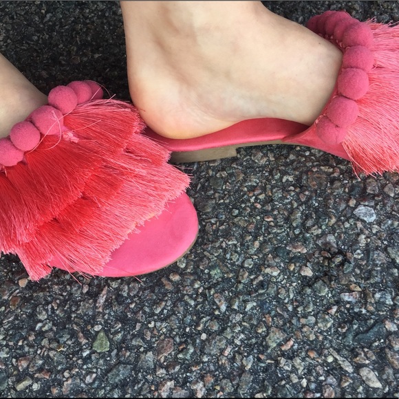 Pom Pom tassel slipper  sandal - Picture 4 of 7