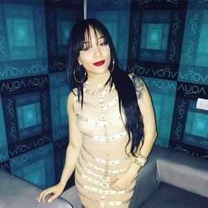 Meet your Posher, Perla