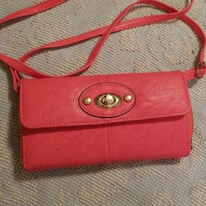 Simply Noelle Crossbody Wallet Purse