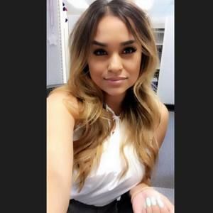 Meet your Posher, Nayeli