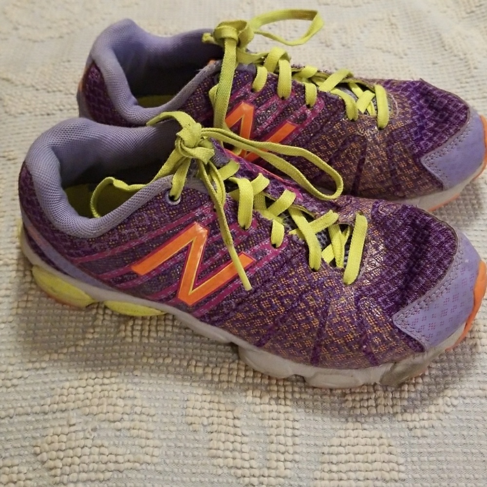 NB 890v5 Youth