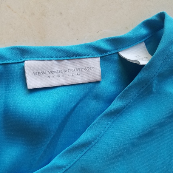 New York and Company Blue Satin Button Back Top - Picture 3 of 4