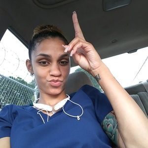 Meet your Posher, Cierra